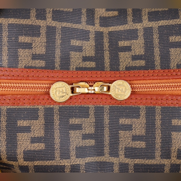 AG39❤️ Fendi Vintage Zucca Weekender - Picture 6 of 16